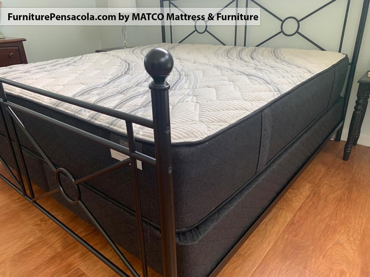 Mattress Extra firm model in Pensacola, Florida Mattress Extra firm model in Pensacola, Florida